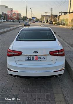 كيا كادينزا